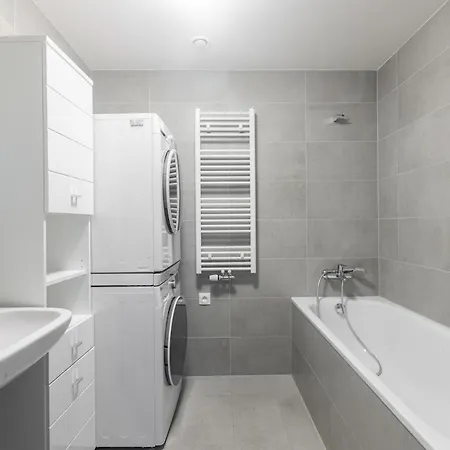 With Balcony Appartamento *